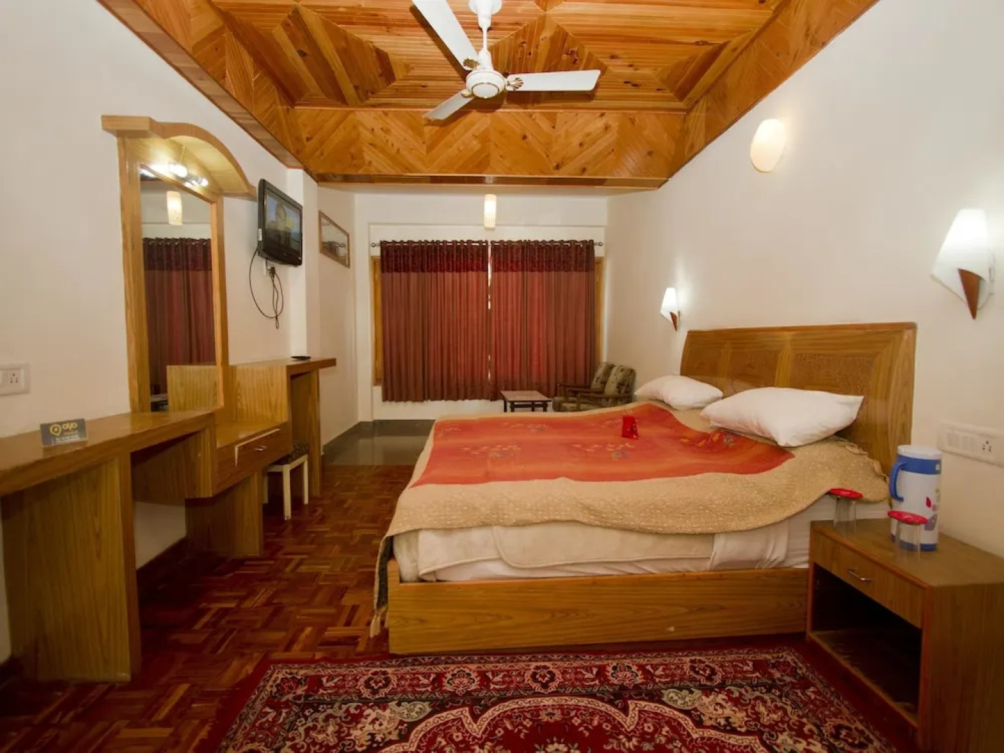 OYO 1537 Hotel Highland