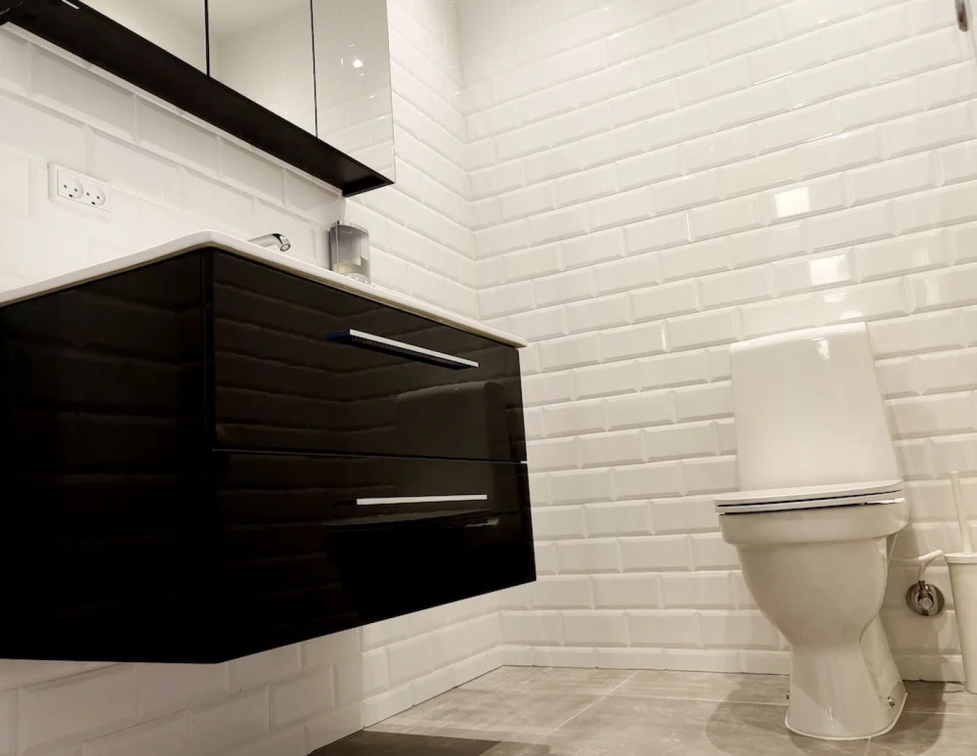 The Old Mill - By the Lake