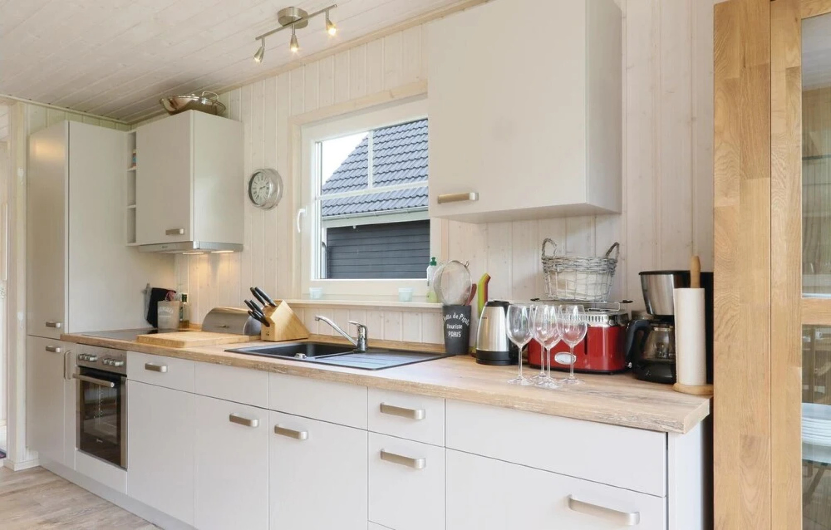 Stunning Home in Zerpenschleuse With 2 Bedrooms and Wifi