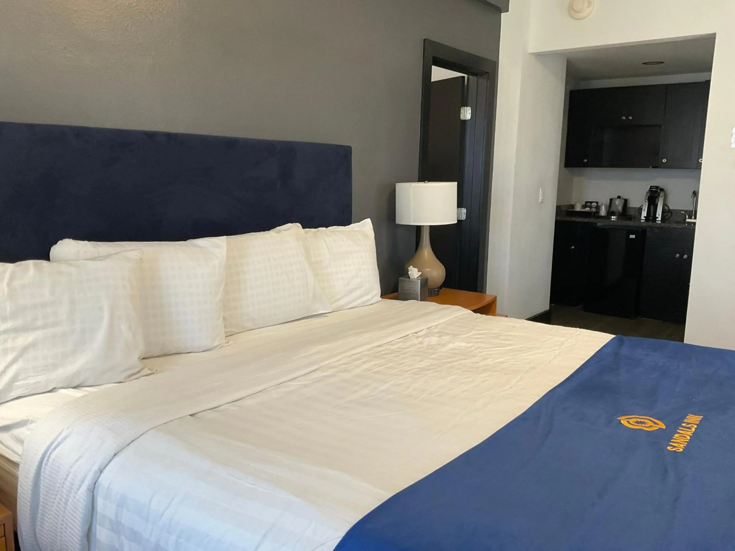Streamline Hotel