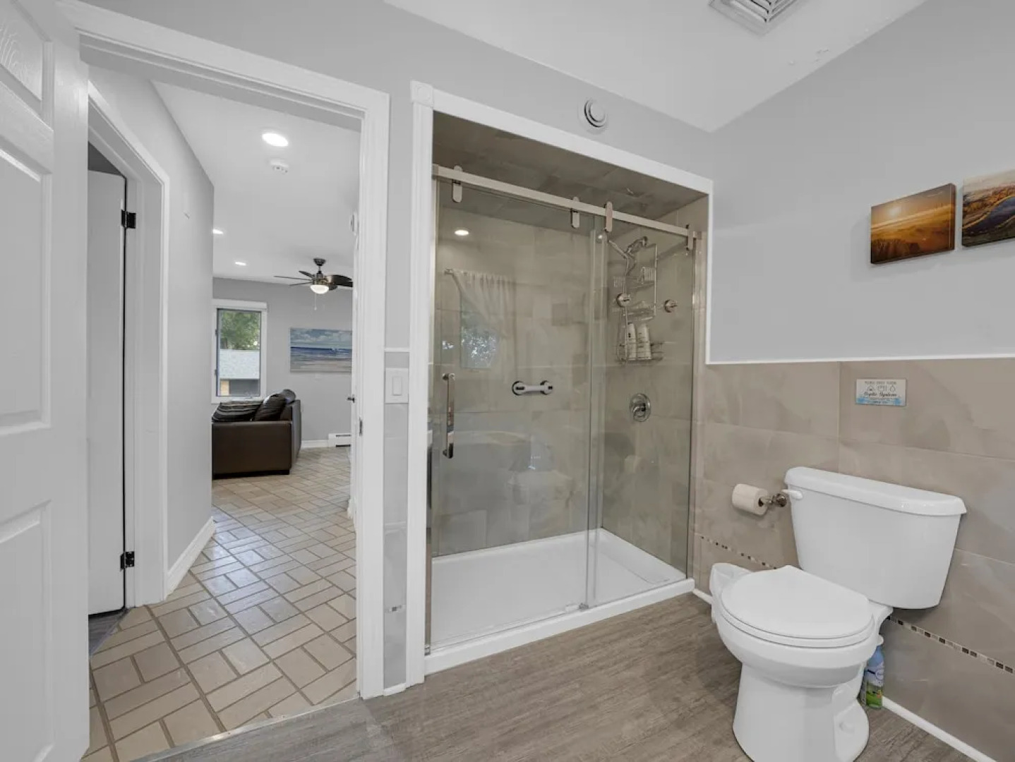 Seacliff Beach Suites - Coastal room, awesome strolling, all amenities, right in town