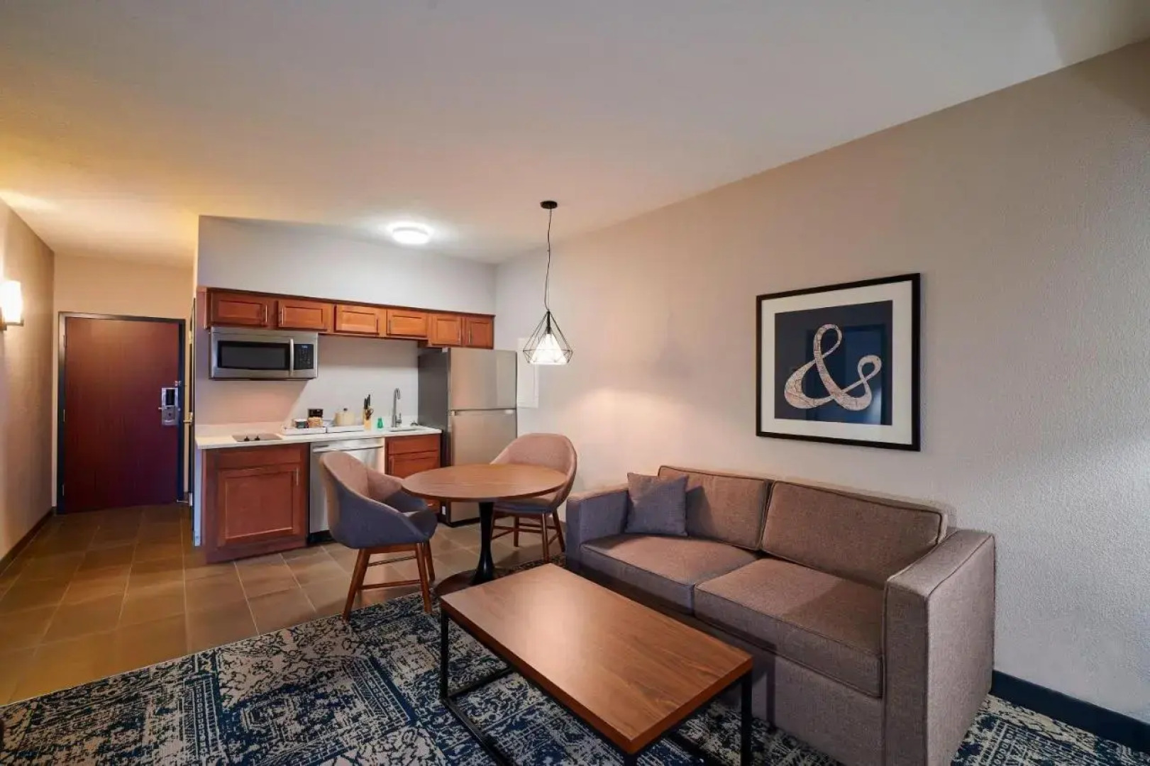 Clarion Hotel & Conference Ctr