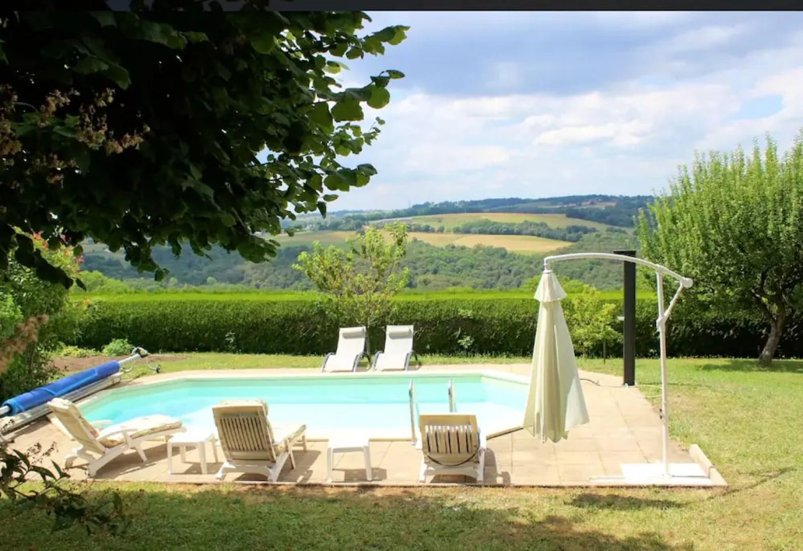 House With 6 Bedrooms in Mur-de-barrez, With Private Pool, Furnished G