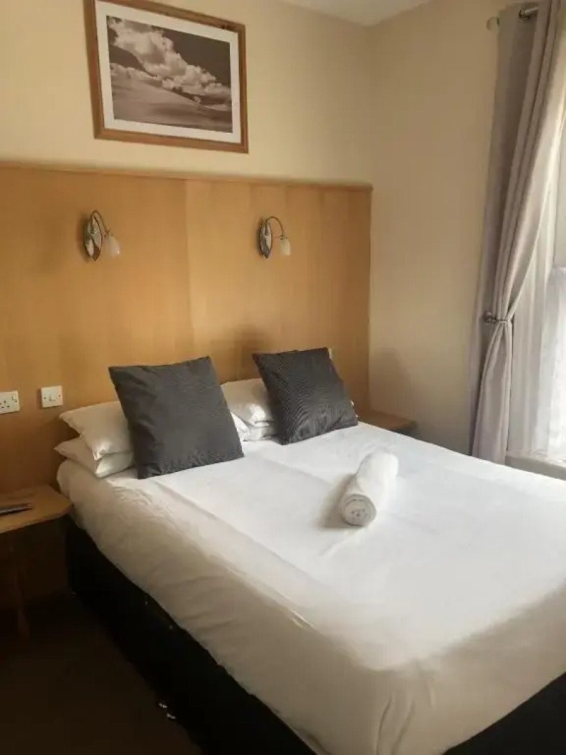 Spindrift Guest House - Adults Only