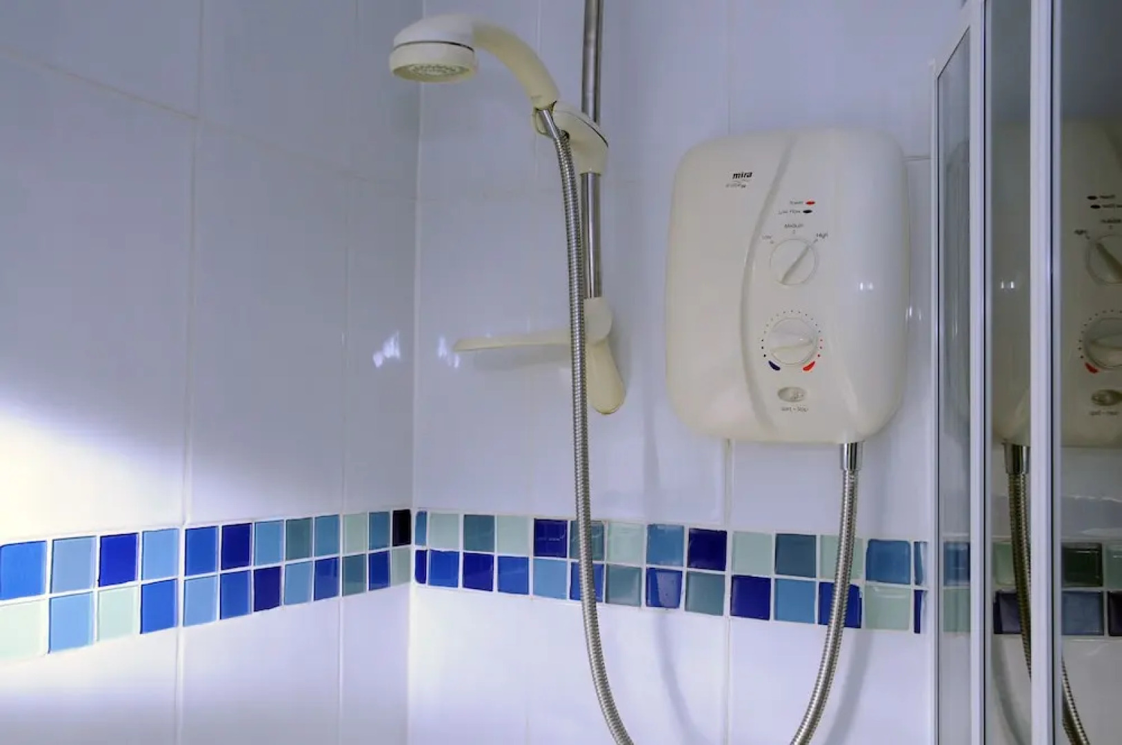 4-bed Cottage in Co. Galway 5 Minutes From Beach