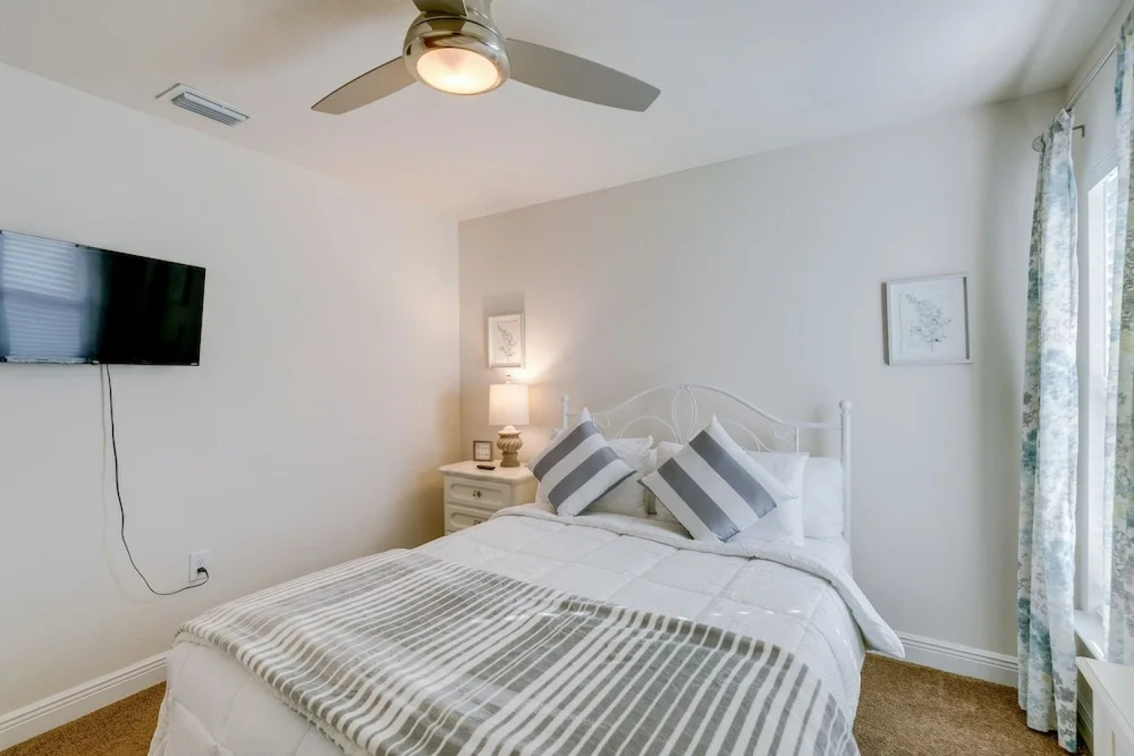 Port Charlotte Home w/ Screened Pool Near Golf!