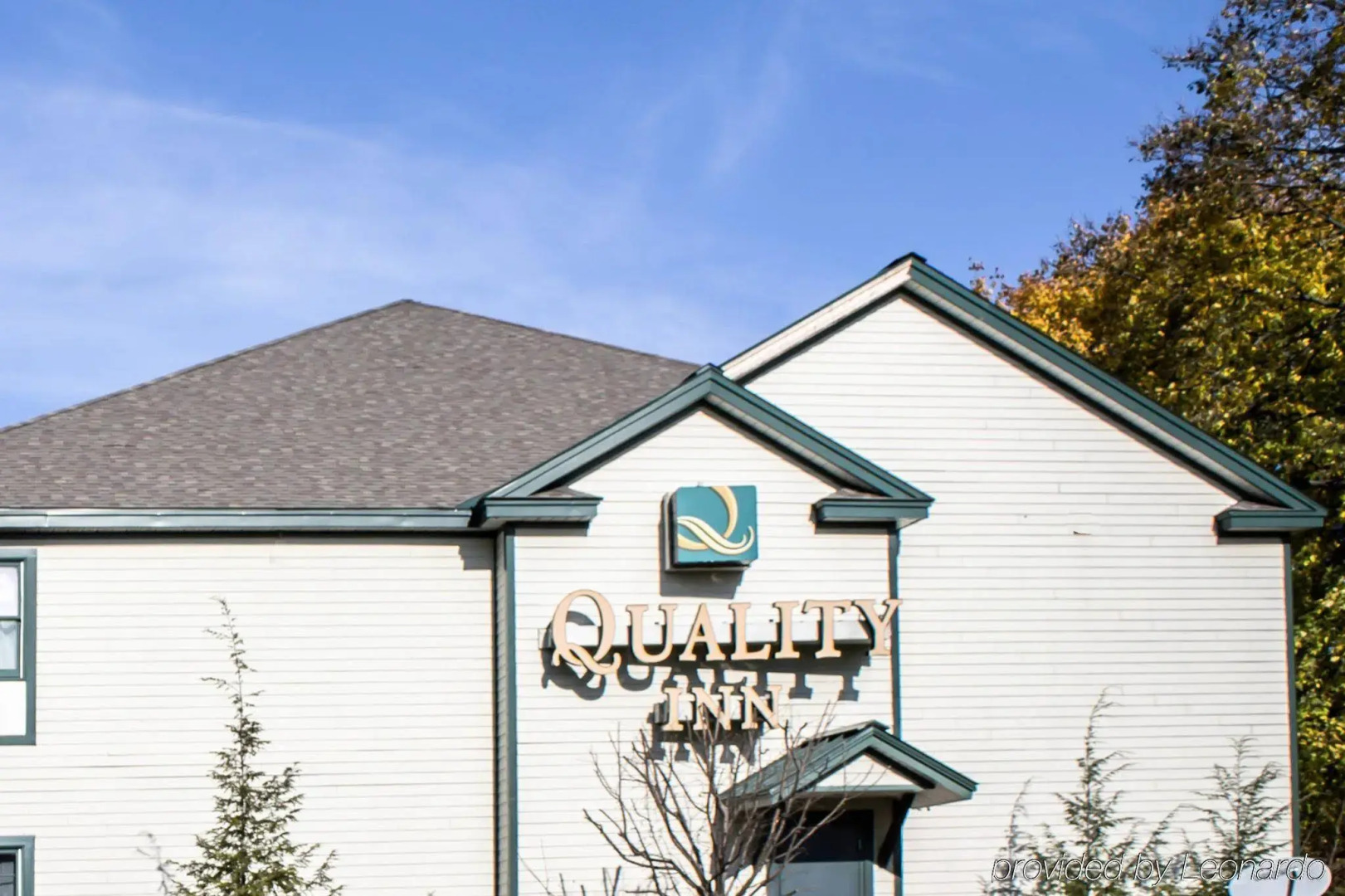 Econo Lodge Glens Falls / Lake George