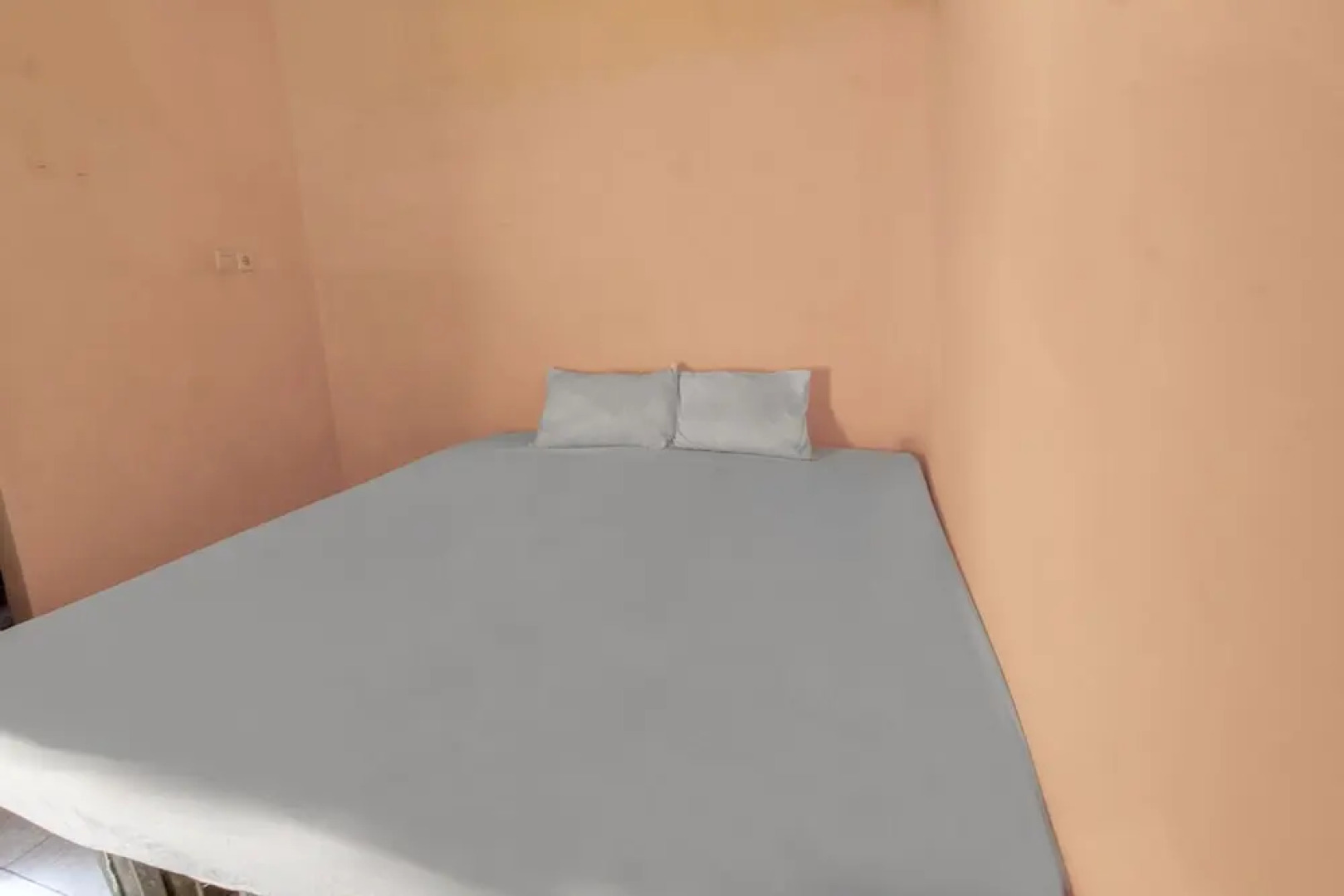 OYO Life 92846 Kost Putra Griya Eka