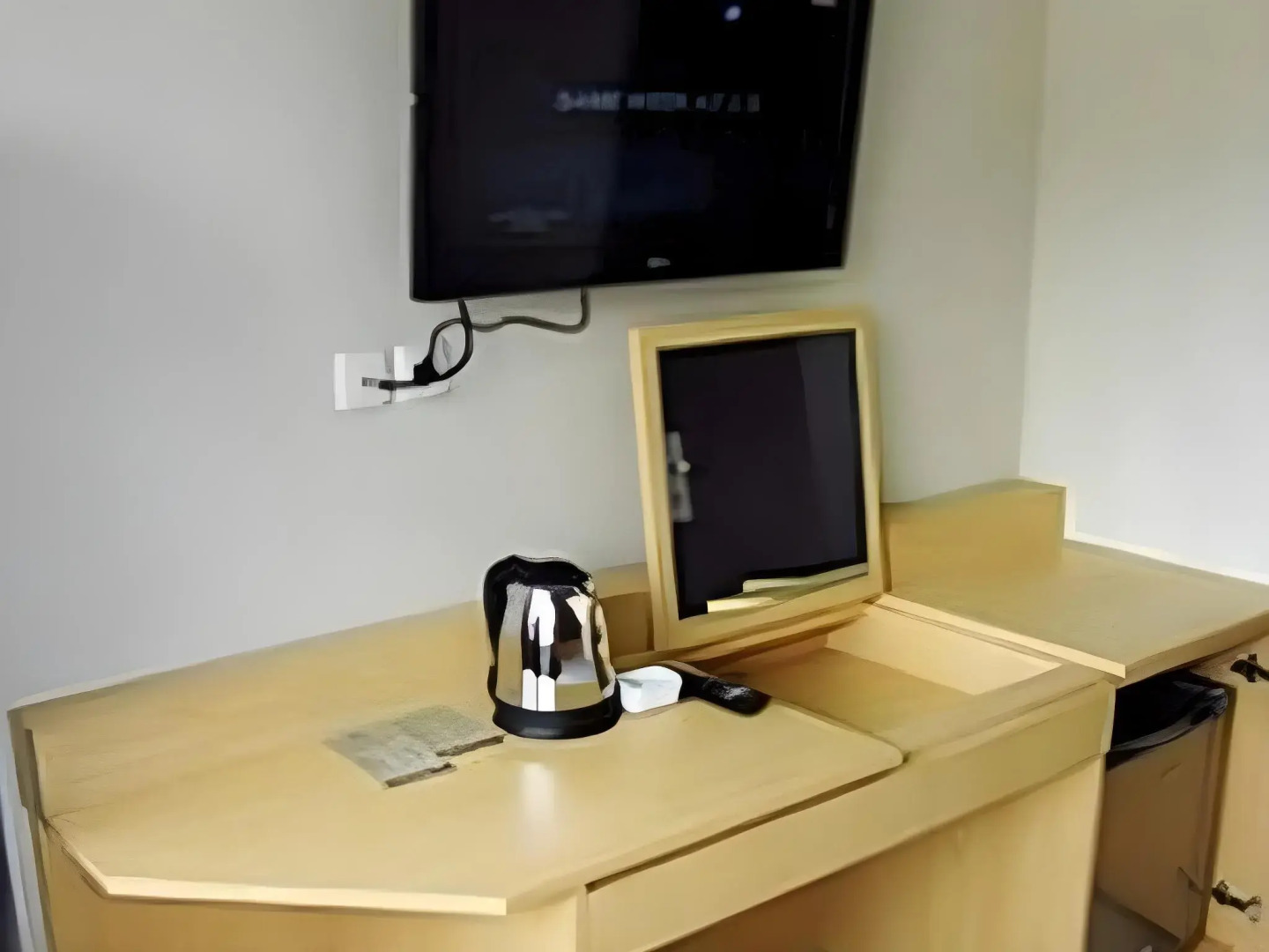 RedDoorz @ Ciumbeleuit