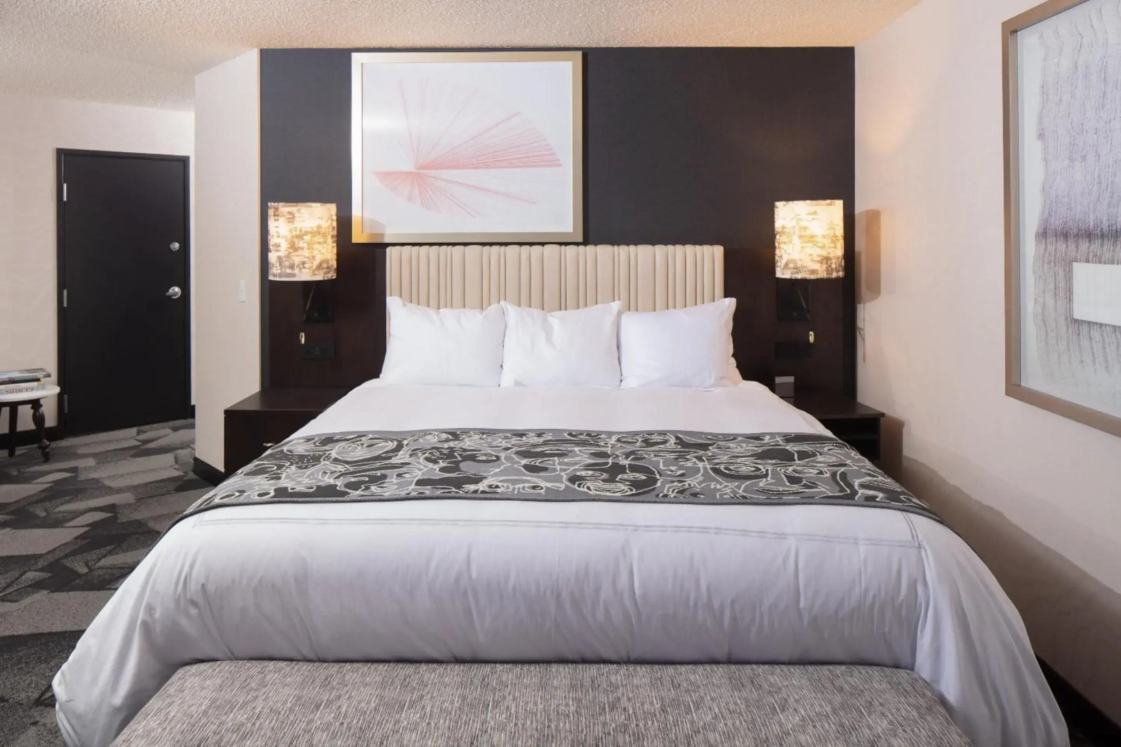 Saint Kate - The Arts Hotel