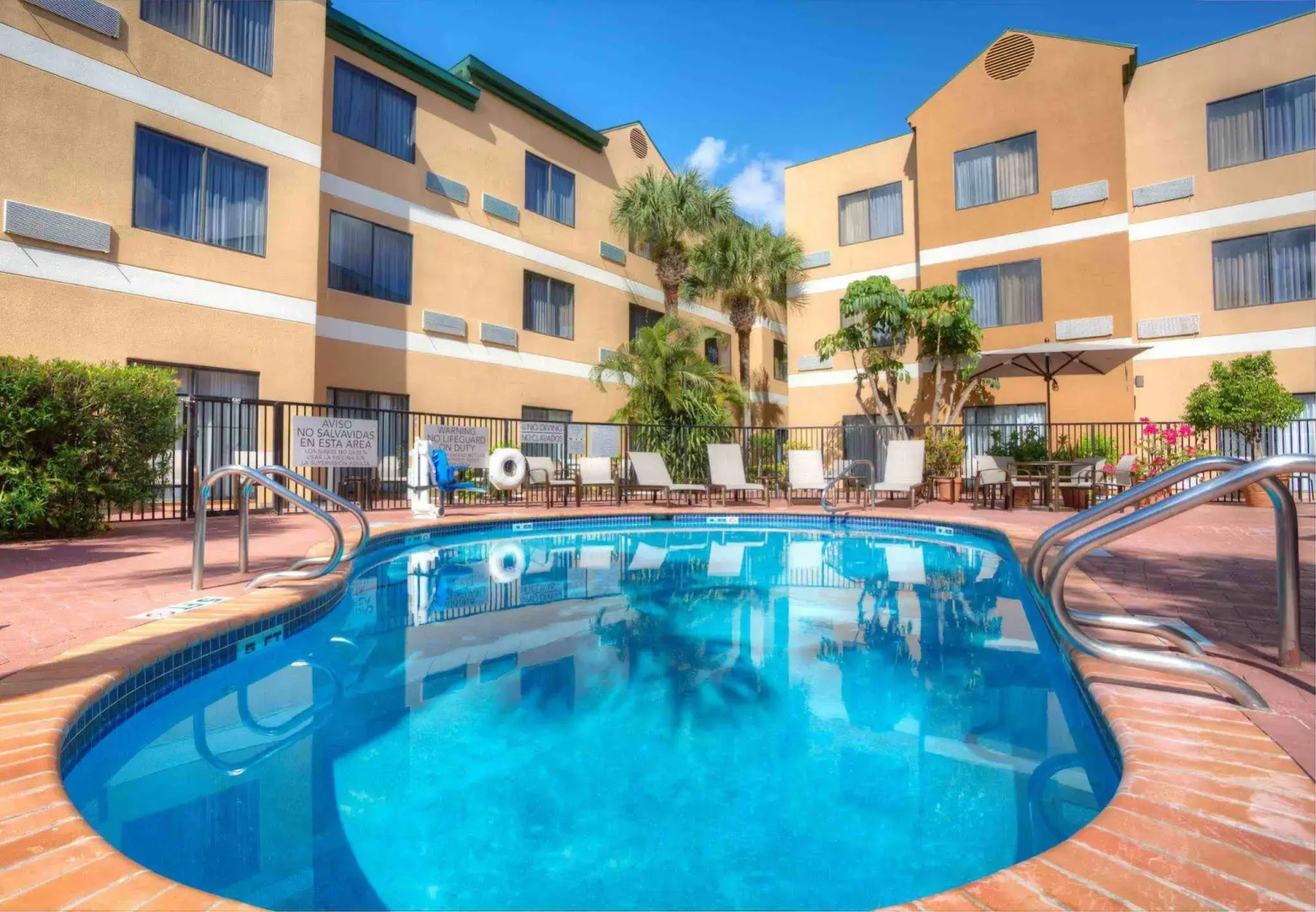 Courtyard by Marriott McAllen Airport