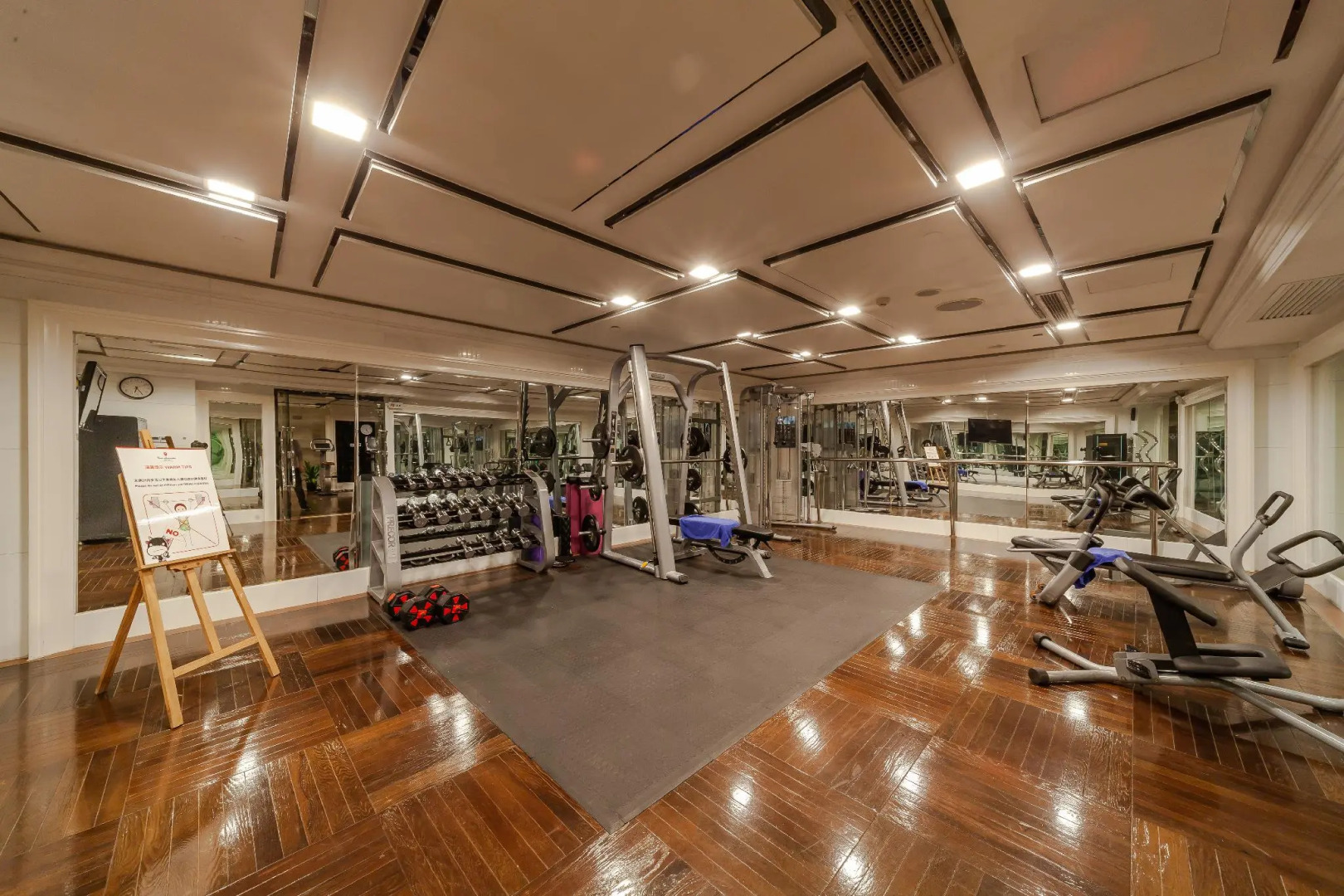 Tonino Lamborghini Hotel Kunshan City Center