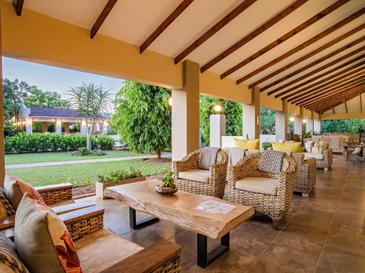 Monkey Thorn Guest Lodge