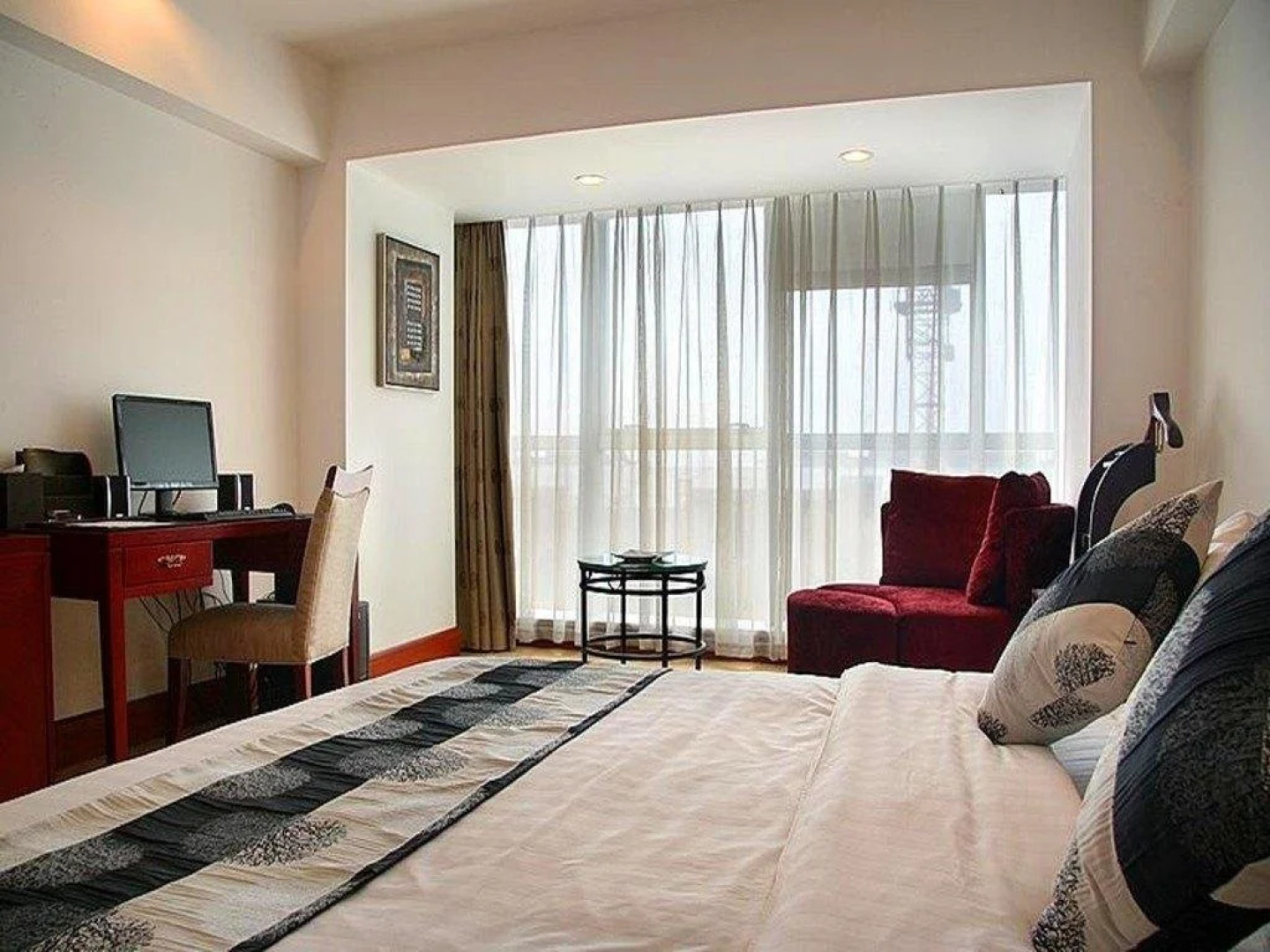 South Pacific International Hotel