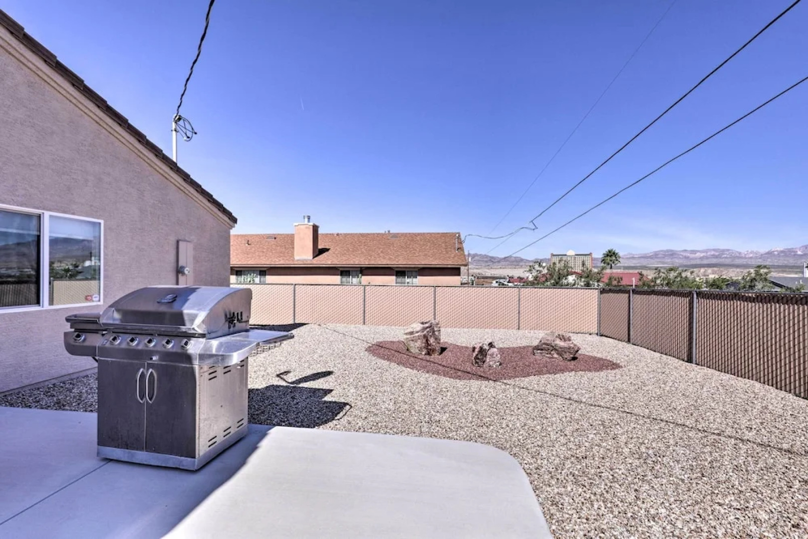 Inviting Retreat w/ Patio < 1 Mi to Colorado River