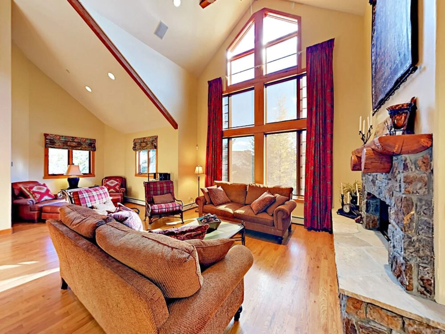 167 Club Cottage Dr Home 4 Bedrooms 5.5 Bathrooms Home