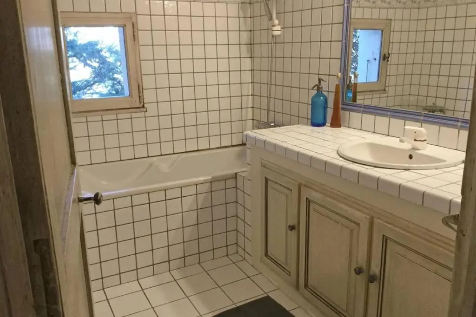 Farmhouse with private pool in the countryside of Plan d'Orgon in Provence, 8 persons LS1 365 MIGNOUN