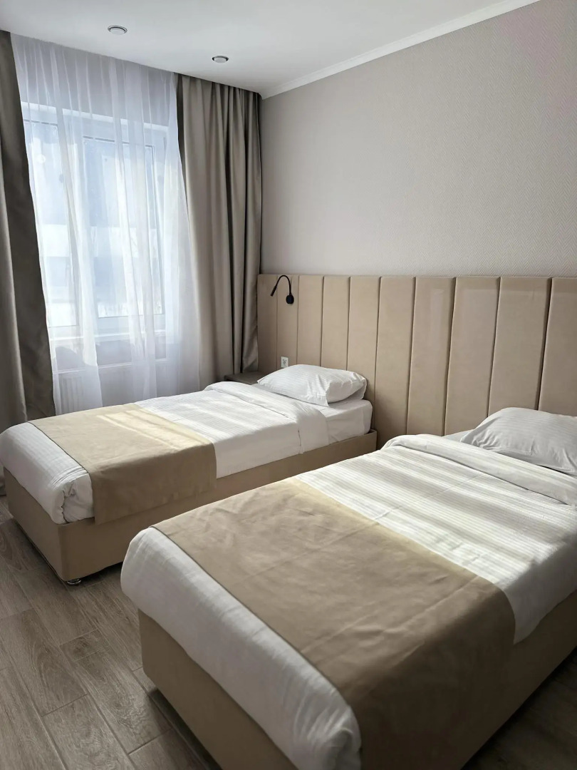 Первомайский