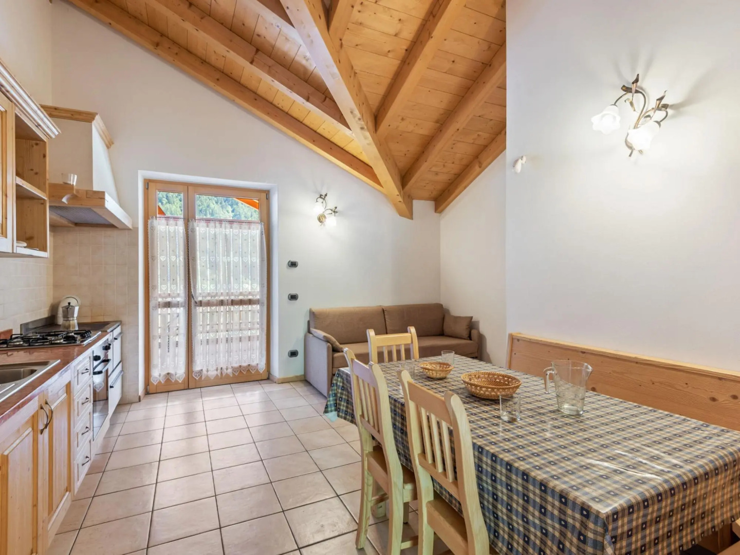 Accommodation with wellness center, in Val di Sole, 1km away from the ski bus