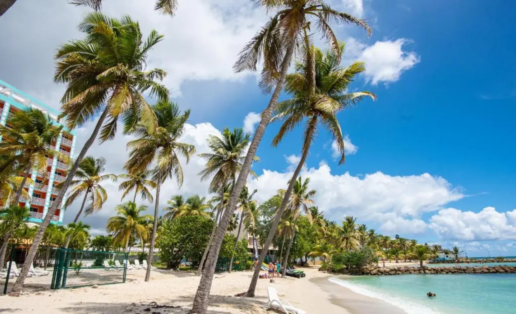 Hotel Arawak Beach Resort