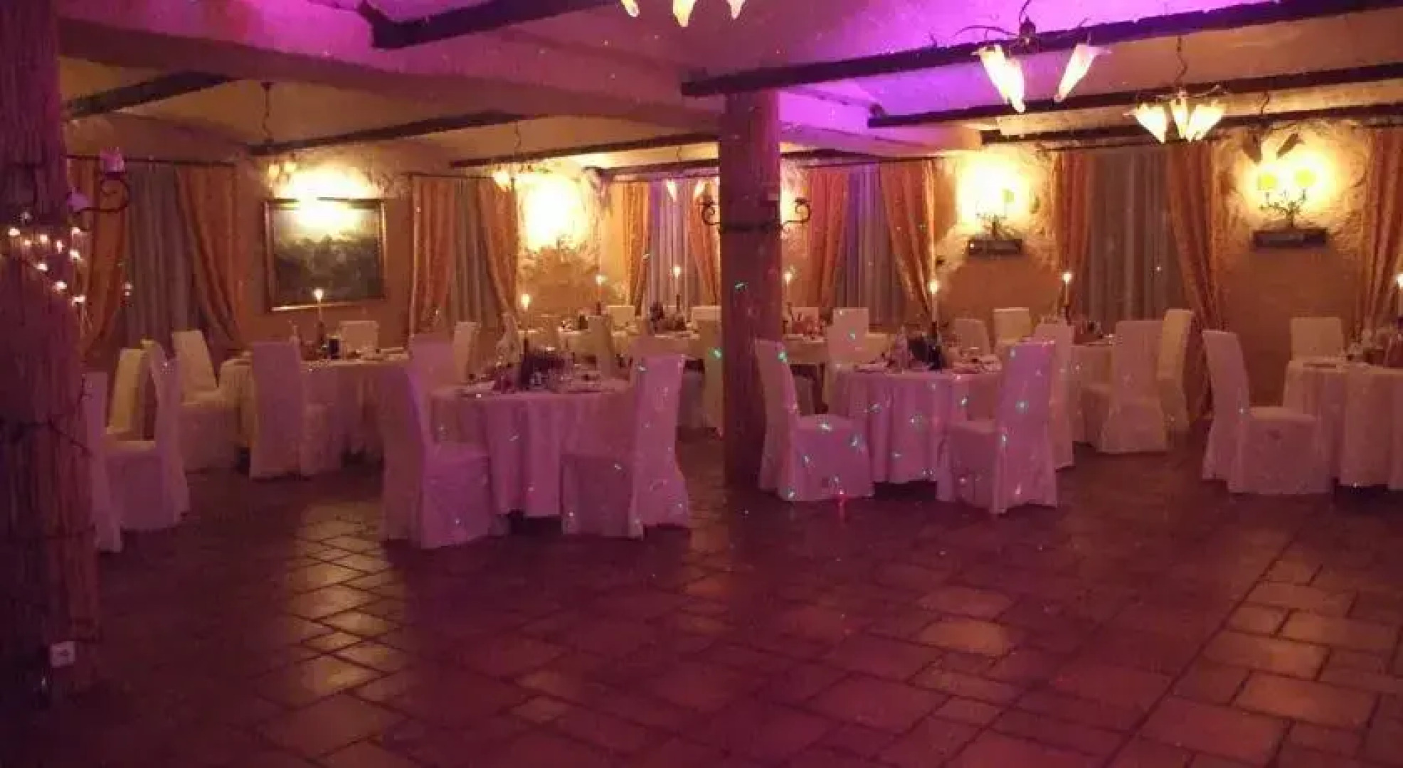 Dom Wypoczynkowy "Pod Strzechą" w Giewartowie