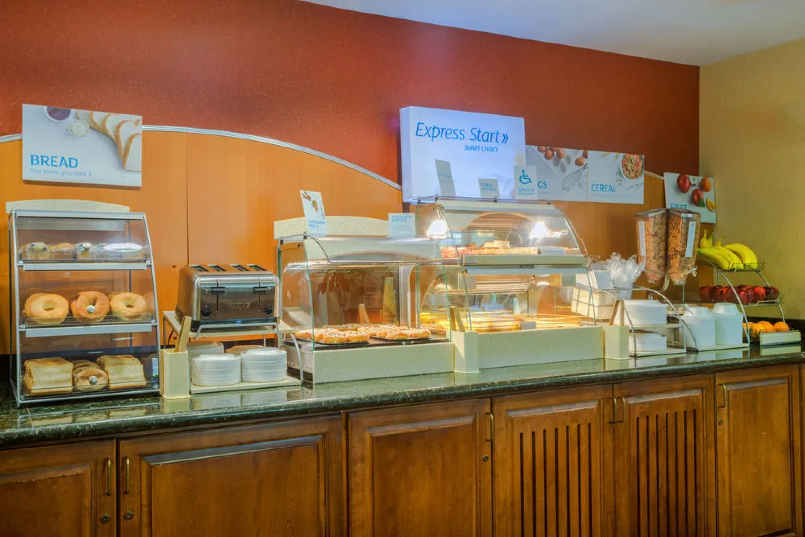 Holiday Inn Express & Suites Huntersville Birkdale