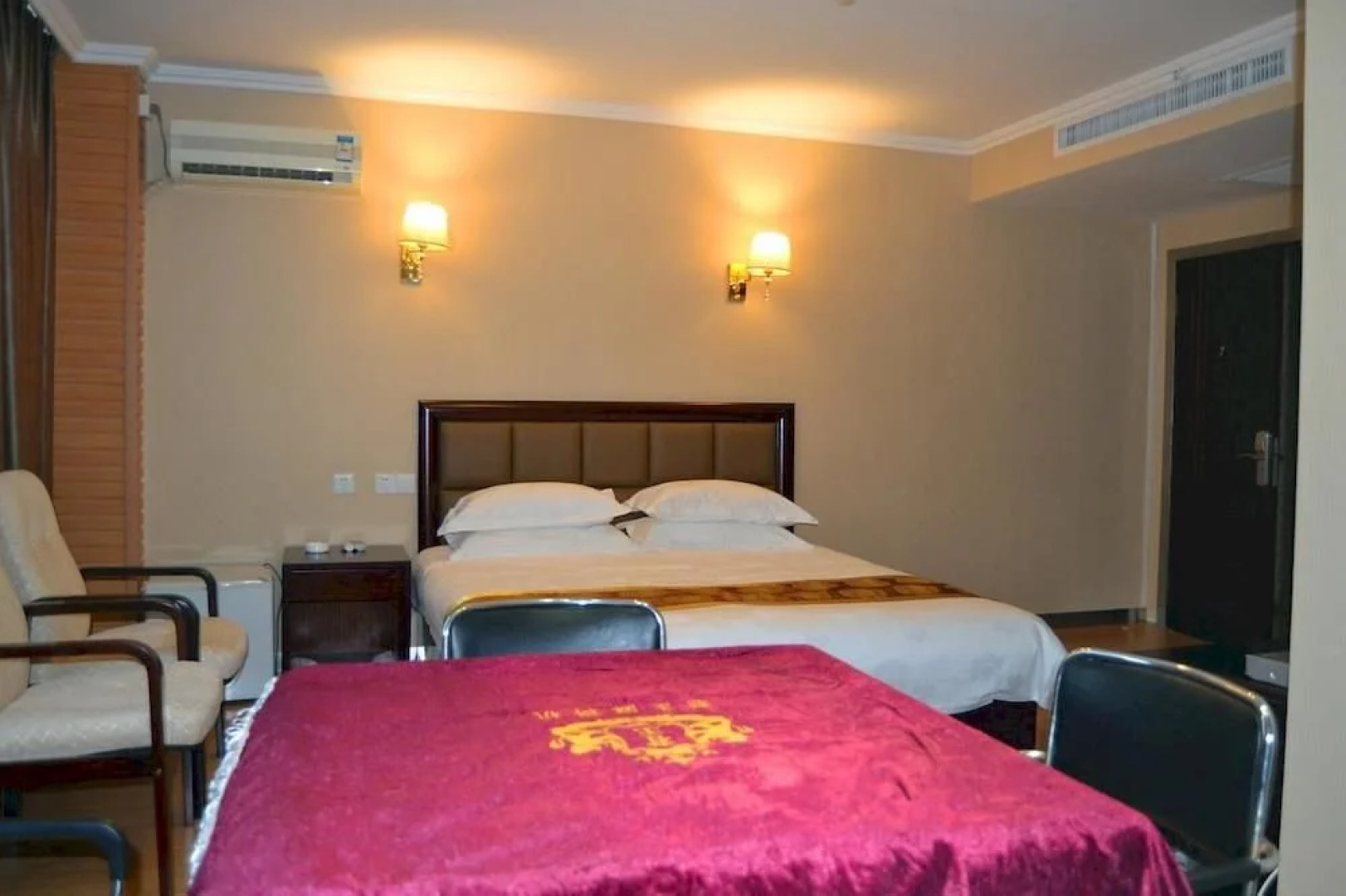 Huaya International Hotel