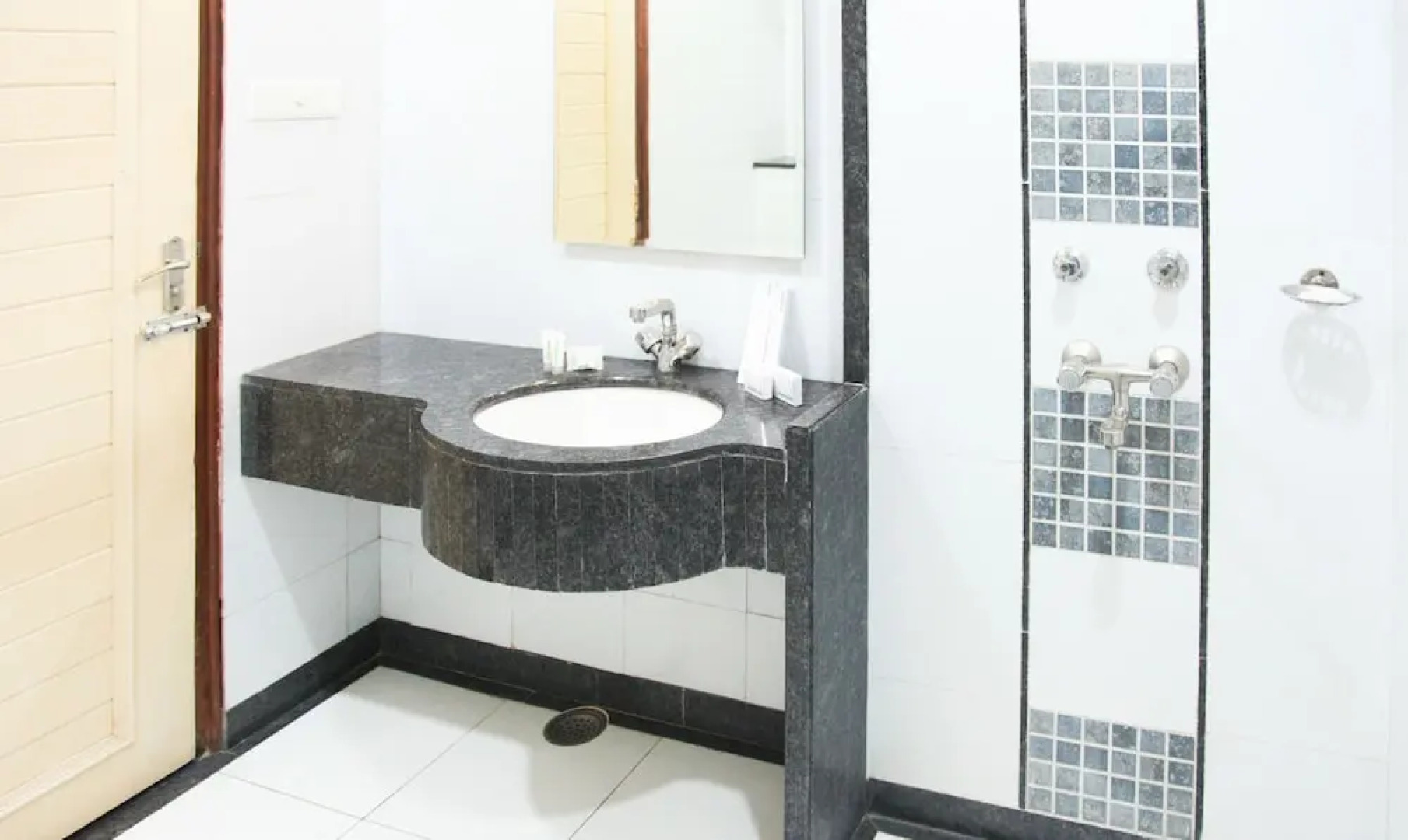 Treebo Trend Swagat Kanpur