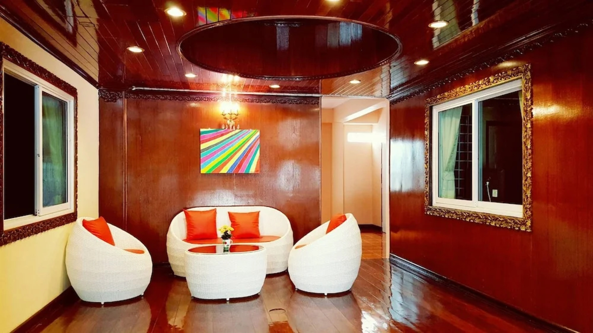 Baan Sai Thong Hotel