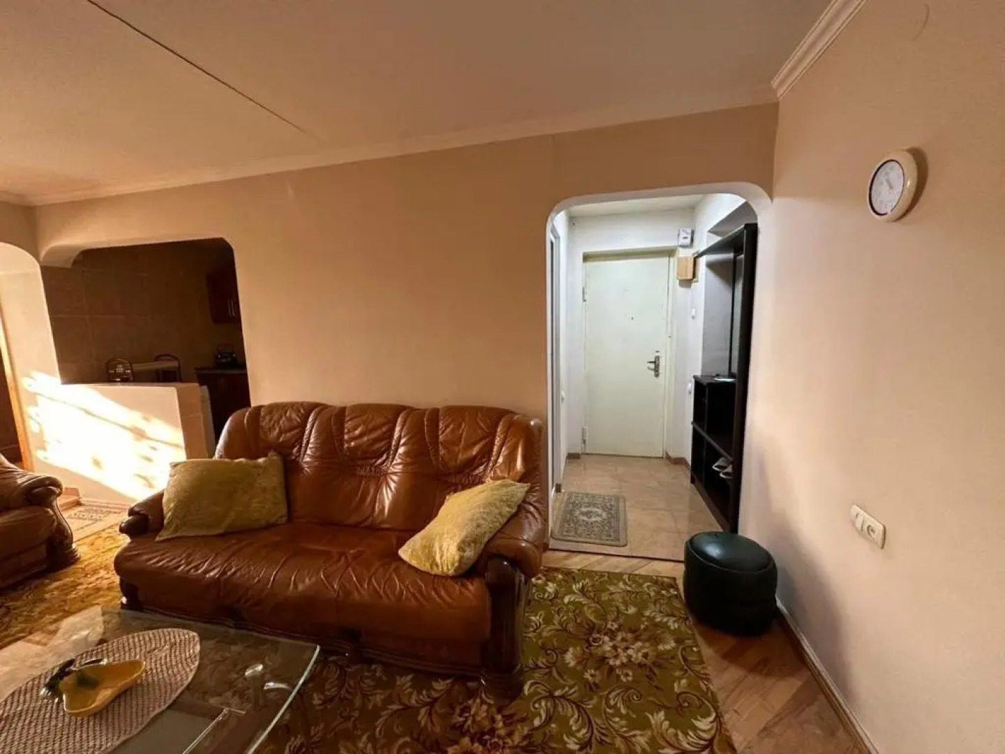 cozy 2-bedroom apartment in Gori