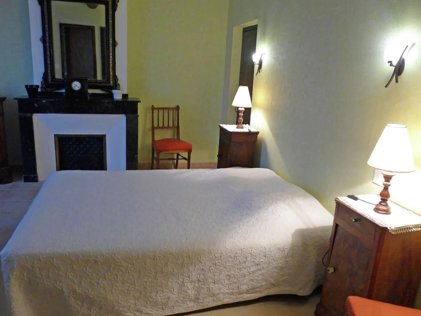 Holiday Home in Montbrun-des-Corbieres with Pool