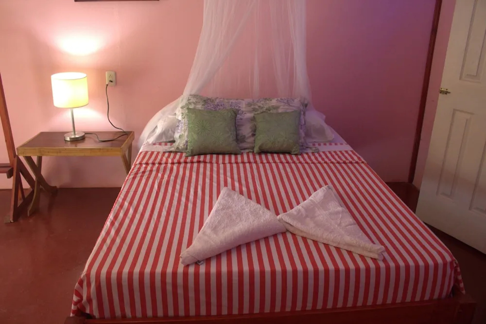 Cabinas Casa Miriam Drake Bay