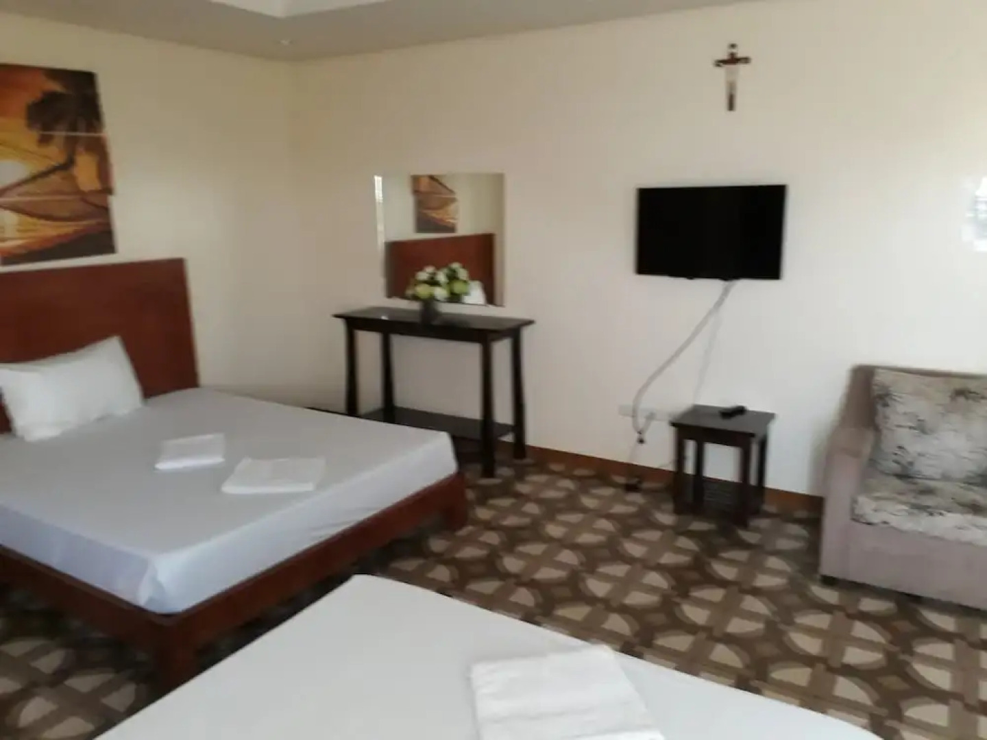 WMV Hotel & Restaurant