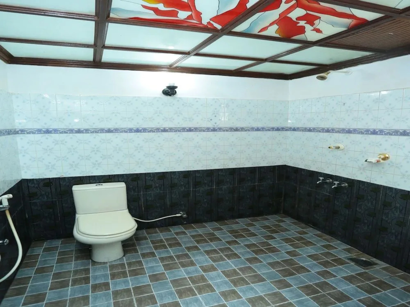 Oyo 16717 Sreekrishna Kailas Inn