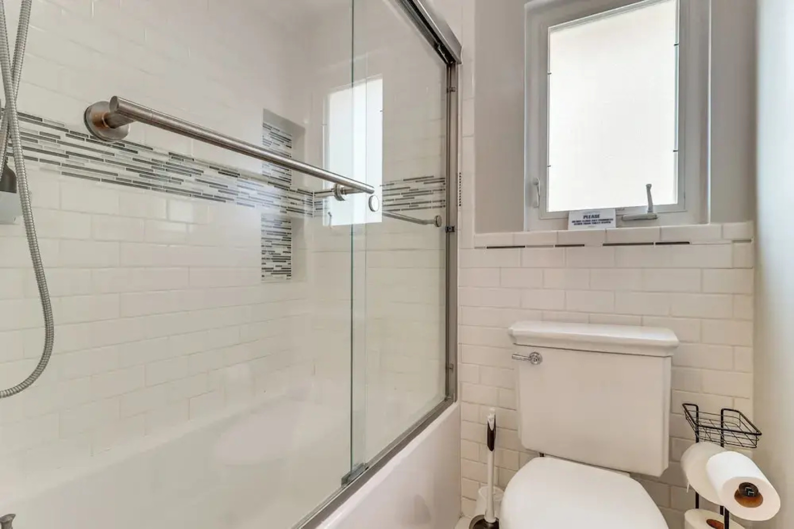 8 Mi to Henry Ford Museum: Westland Family Home