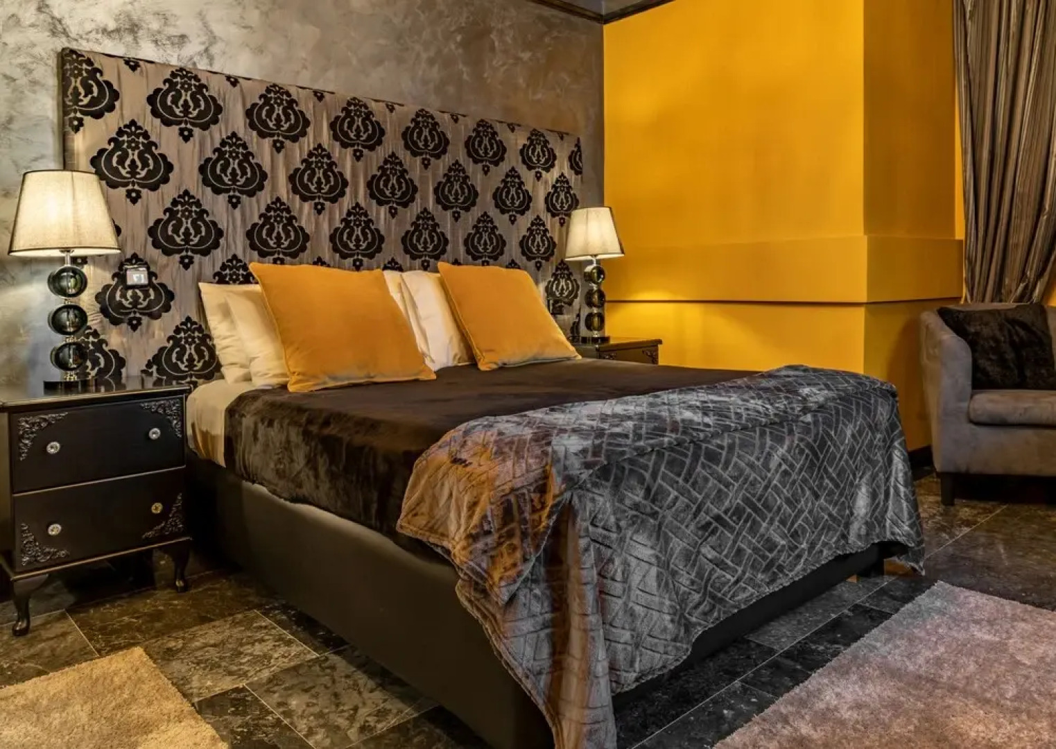 Julina Boutique Living