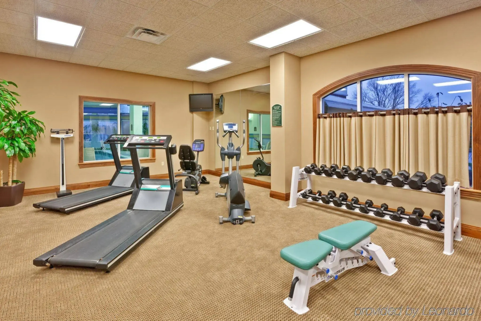 Delta Hotels Huntington Mall