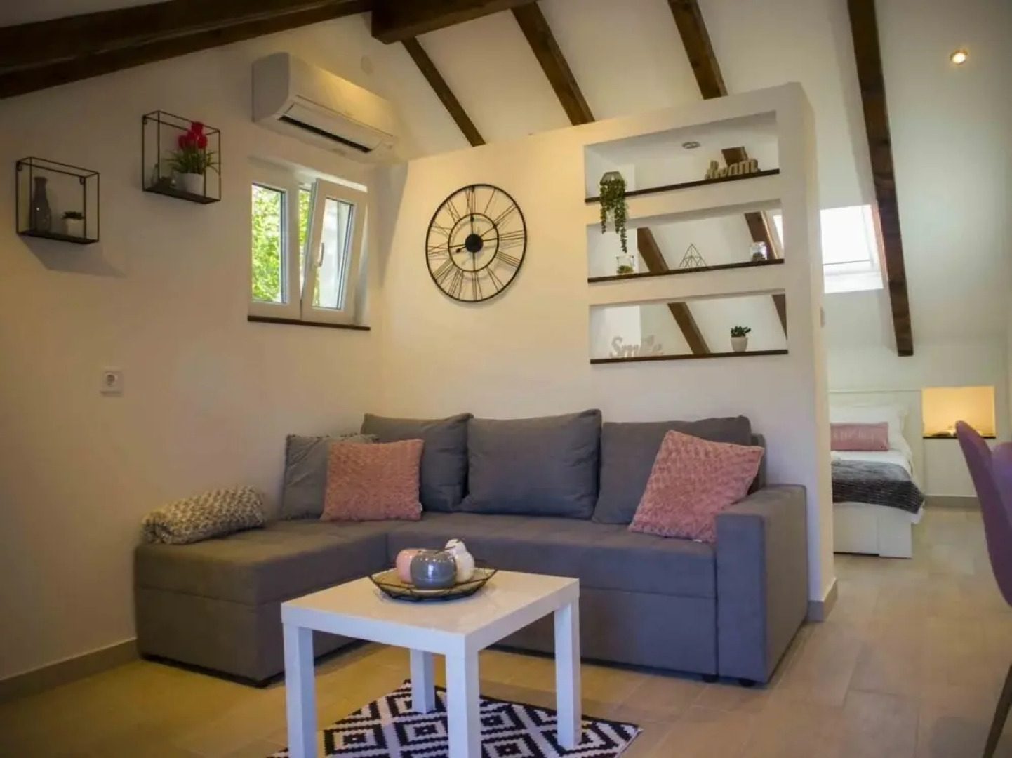 Filip - Vineyard and Large Terrace - SA2 Rozi