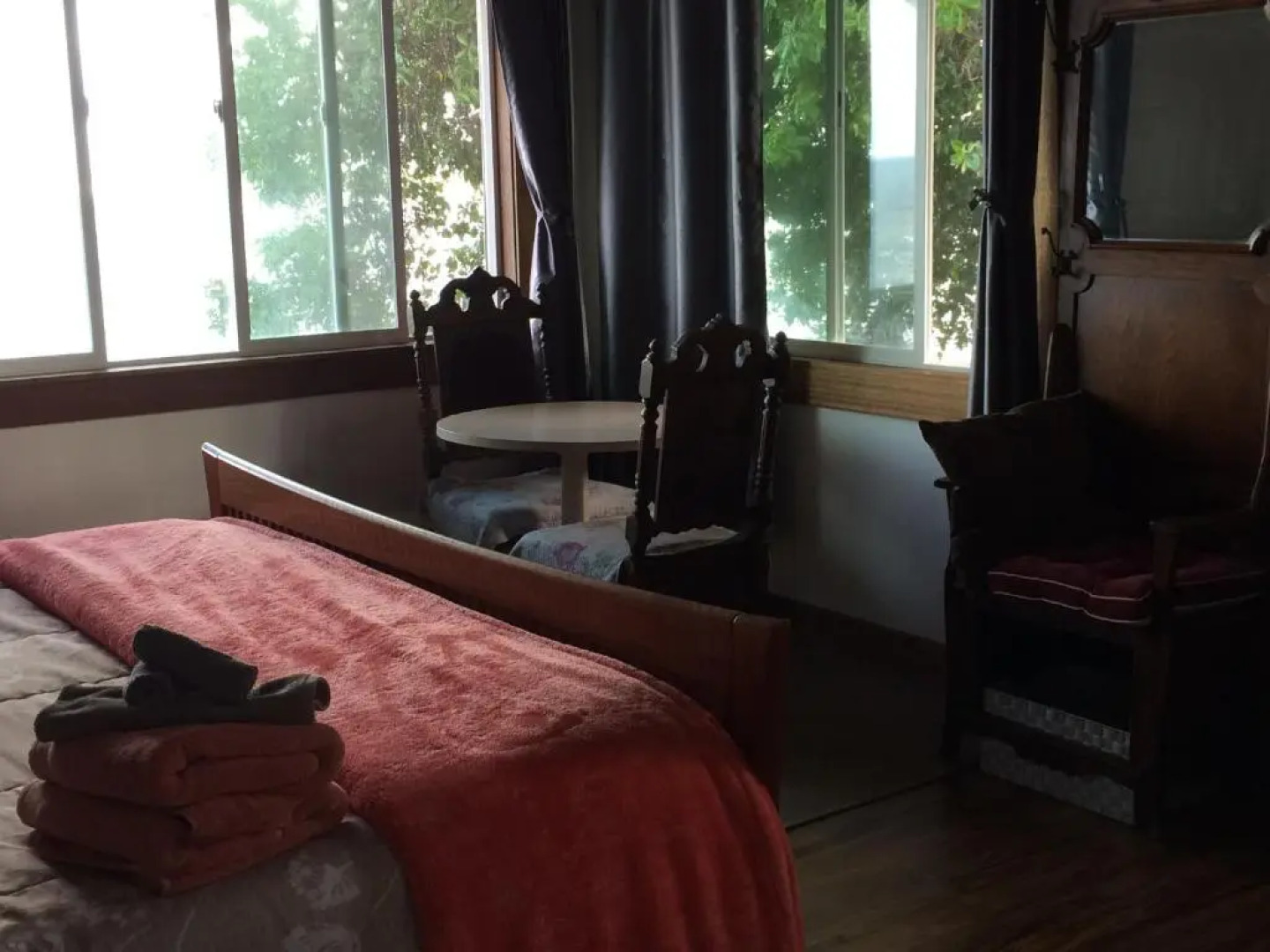 Hilo Bay Oceanfront B&B