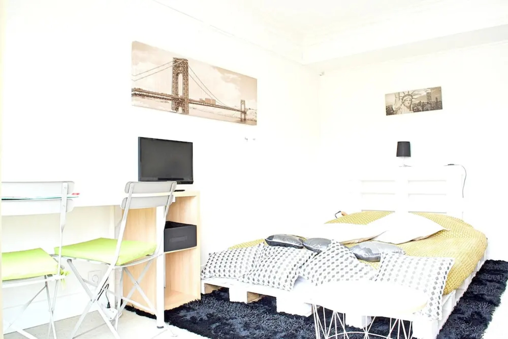 Studio in Golfe Juan - Vallauris, with Wonderful Mountain View And Balcony - 700 M From the Beach