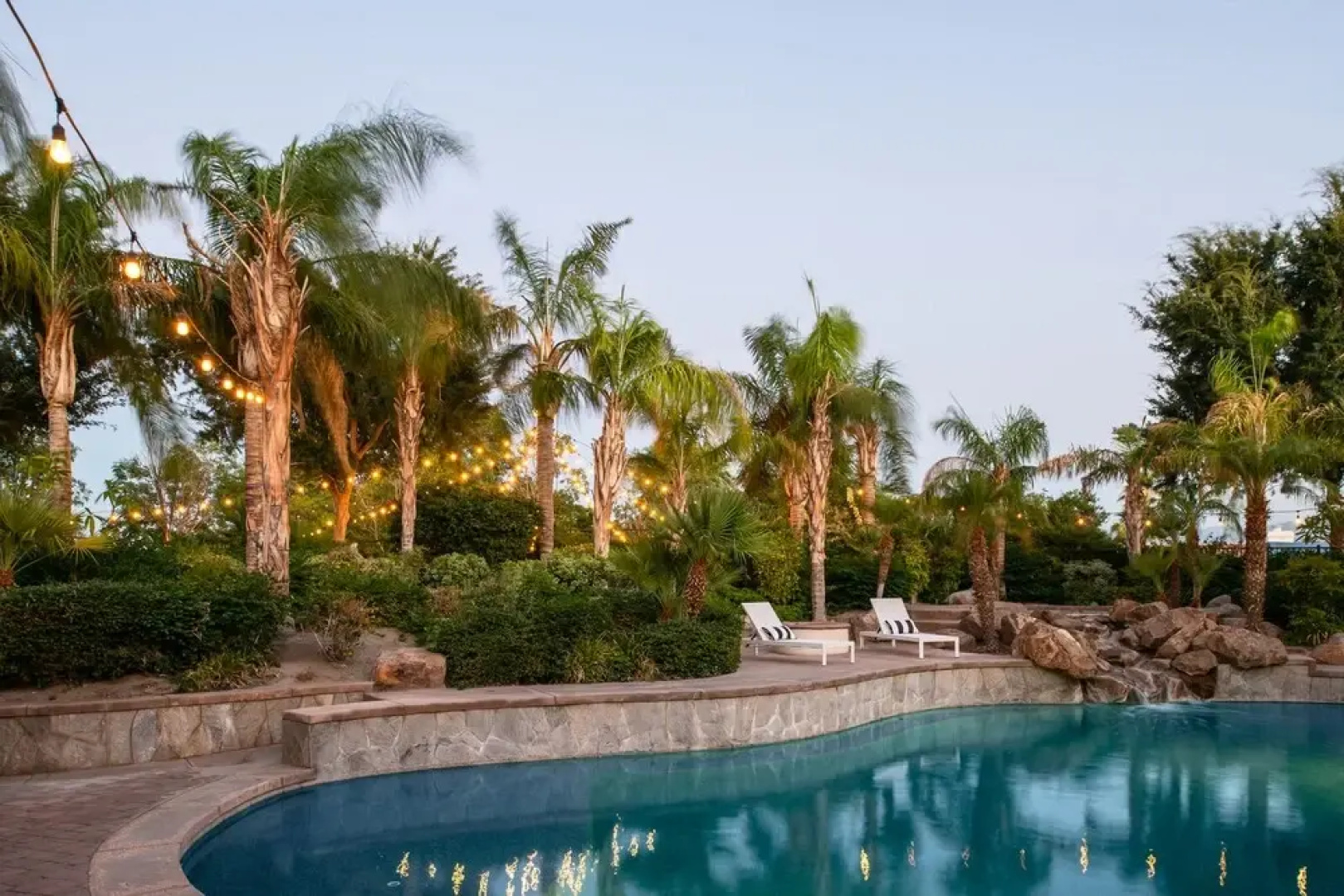 Villa Verbena by Avantstay Expansive Estate w/ B-ball Court, Pool/spa & Entertainer's Yard