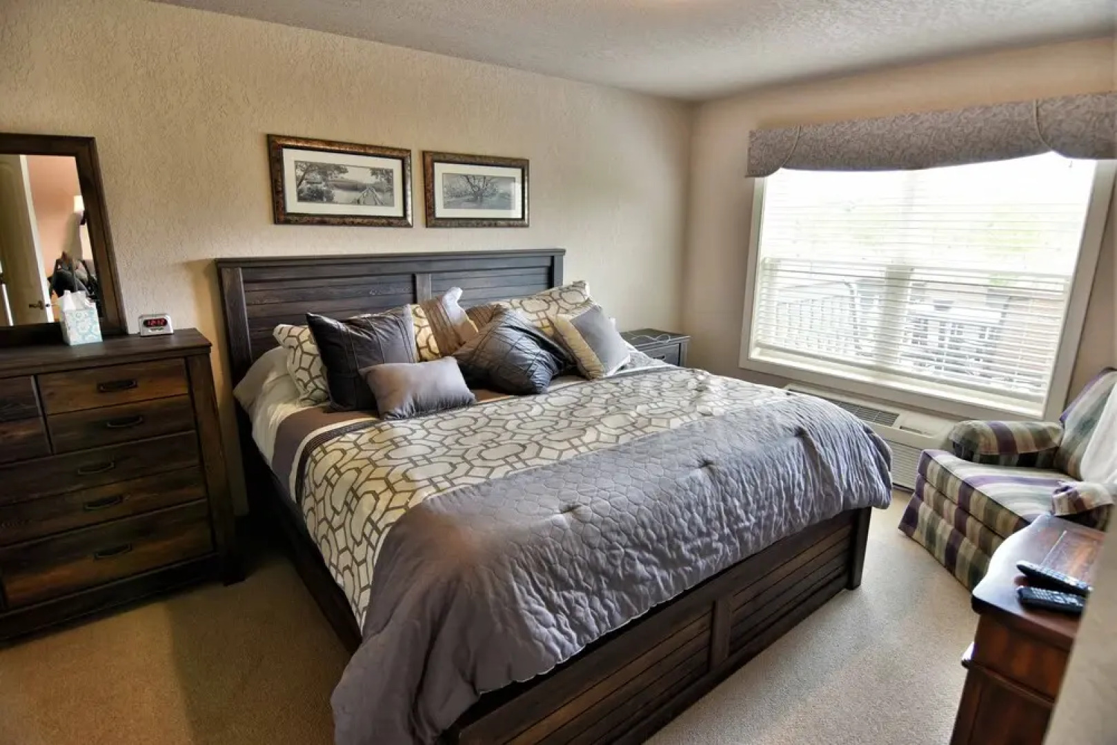 Unit 305 2 BD/ 2 BA Condo 2 Bedrooms 2 Bathrooms Condo