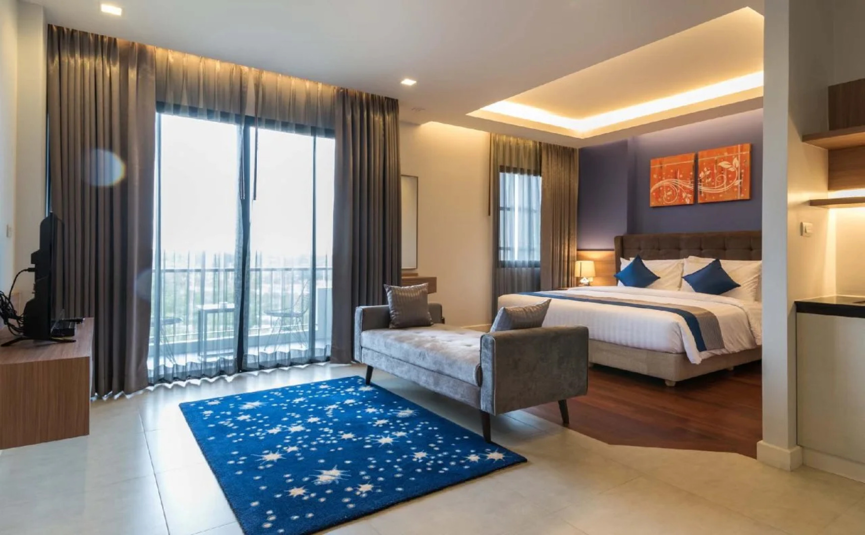 Green Ville Laguna Hotel