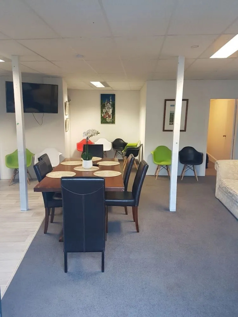 Forbes Grove Budget Private Rooms