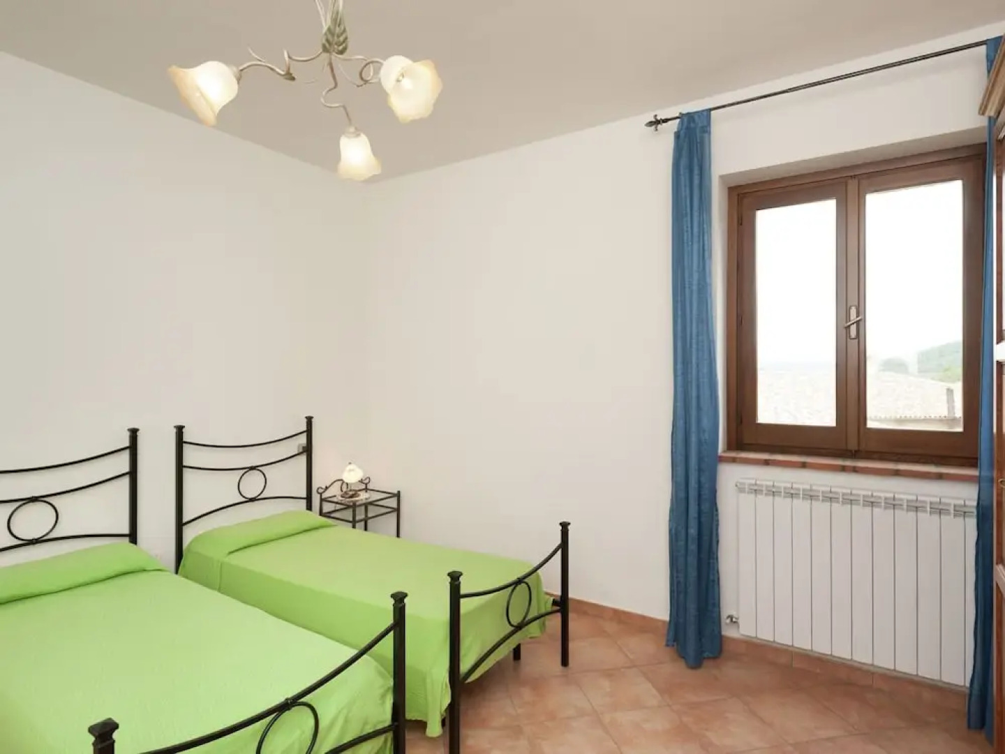 Farmhouse Near Lake Trasimeno With Pool