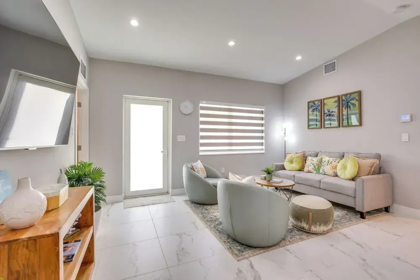 Chic North Miami House ~ 7 Mi to Hard Rock Stadium