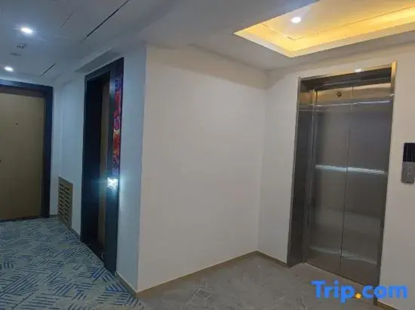 Xuexiang Jingbei Hotel