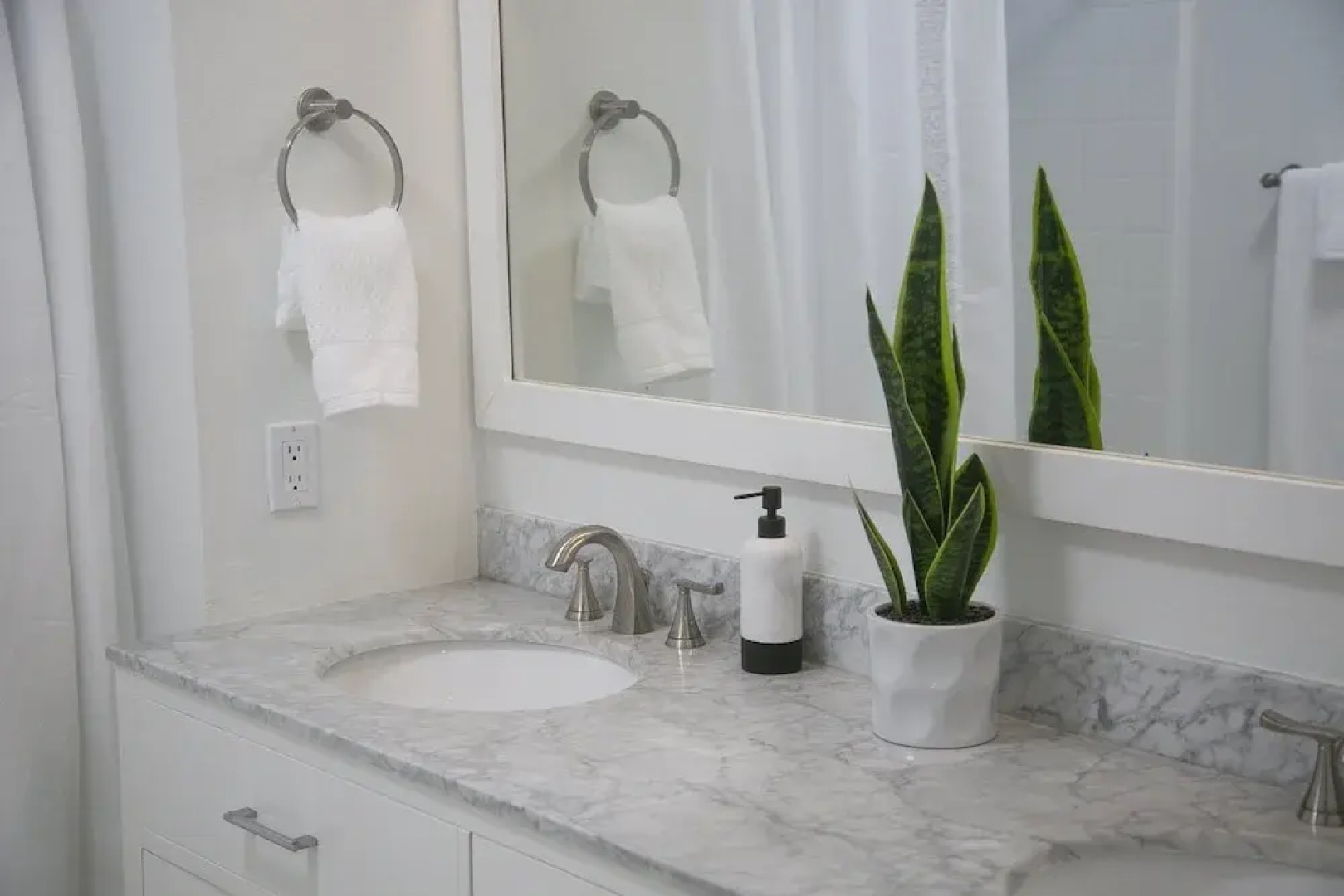 Desert Oasis Retreat Palm Meadows Gem 3 Bedroom Home