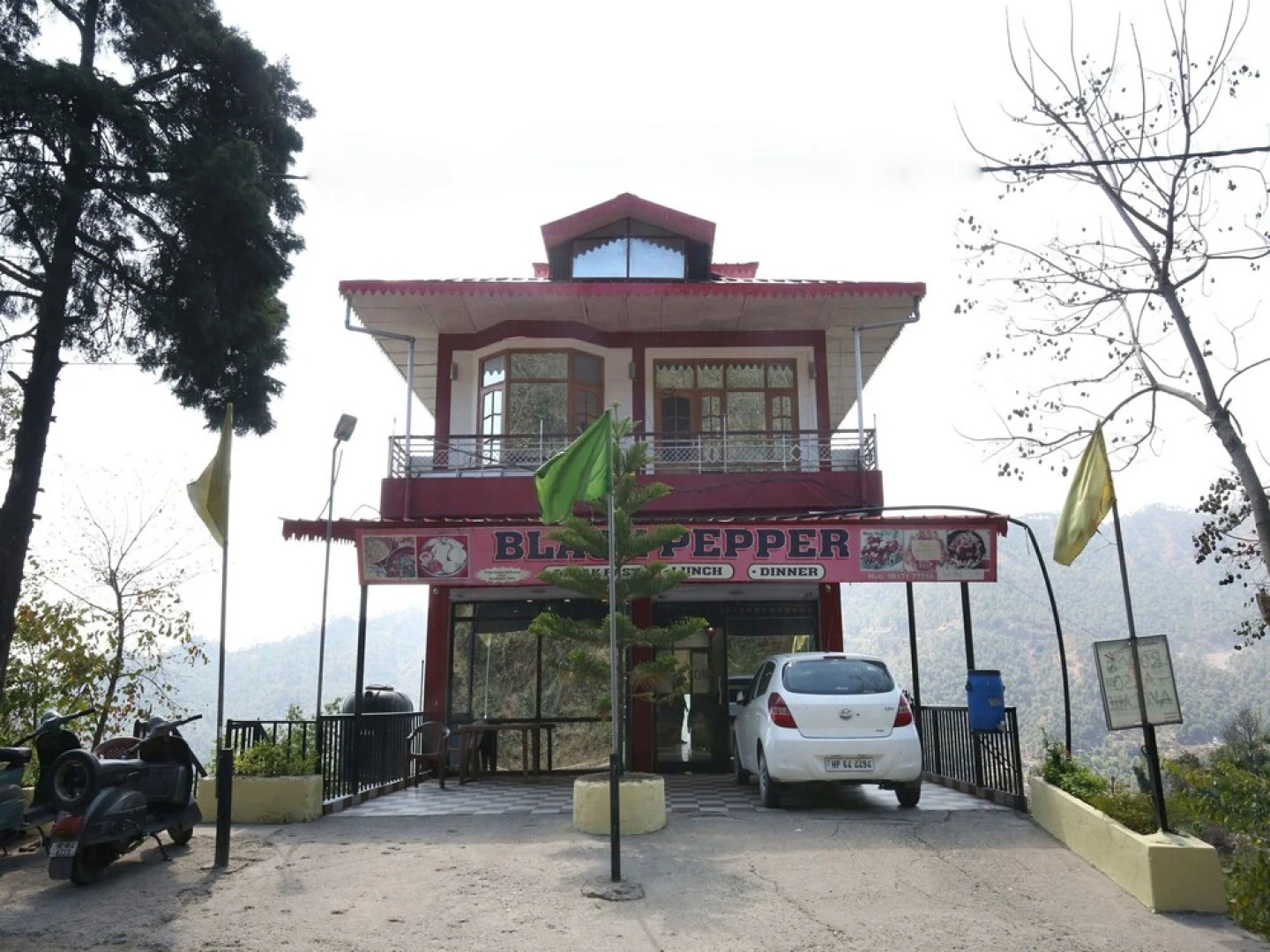 OYO 12796 Home Studios Hill View Solan