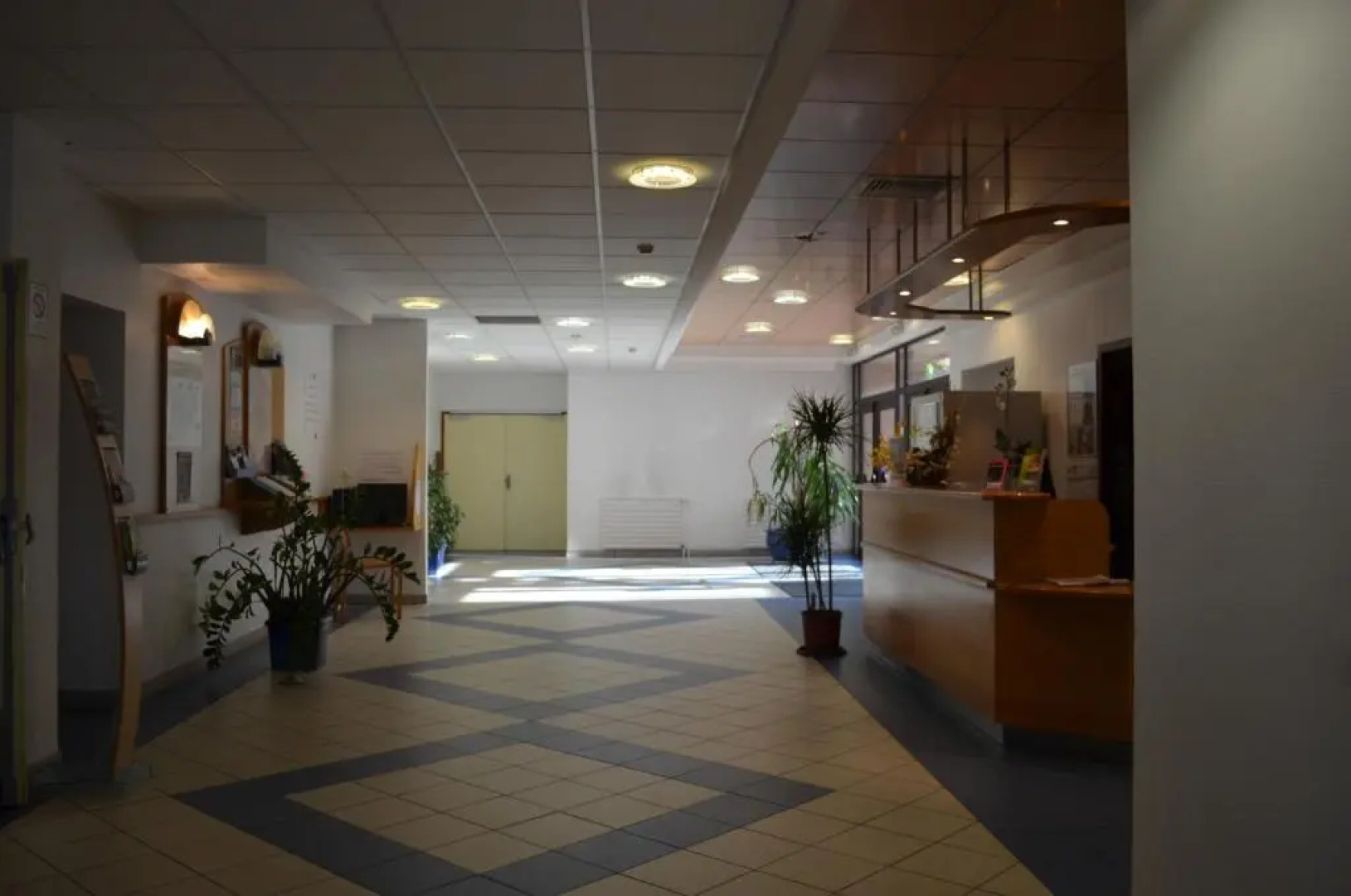 Kyriad Direct Montauban Centre